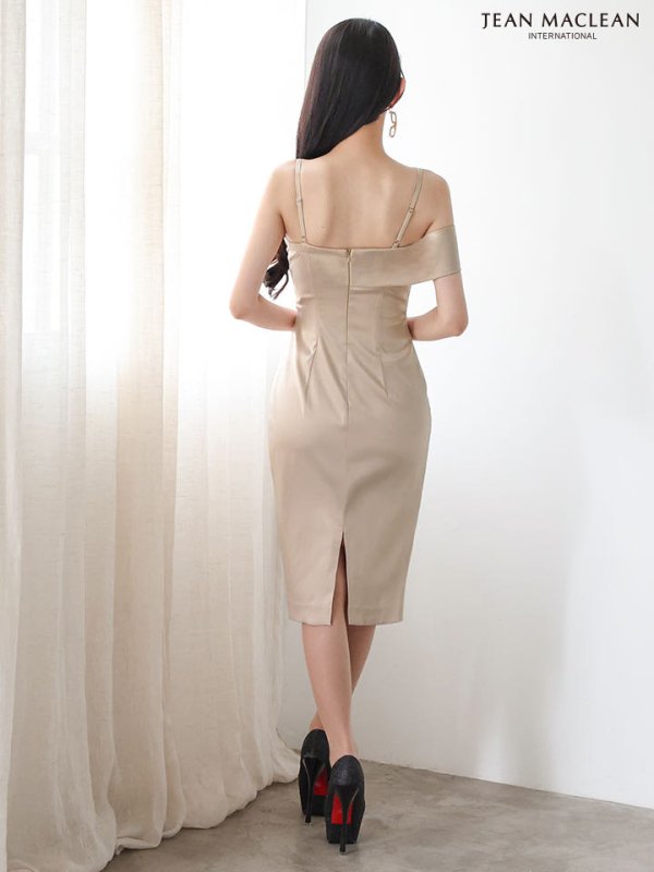 シャンパン モデル：まおちゃる　身長：158cm　着用サイズ：Sサイズ