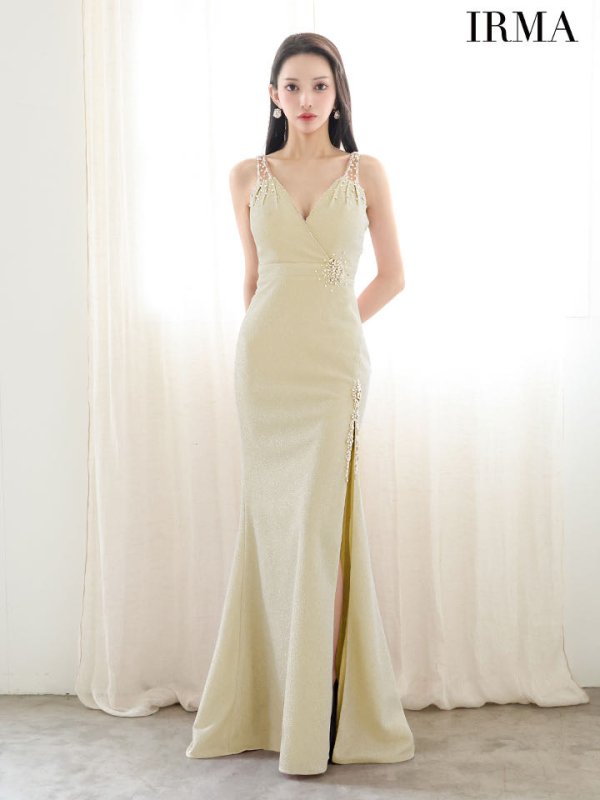 シャンパン　モデル：まおちゃる　身長：158cm　着用サイズ：Mサイズ