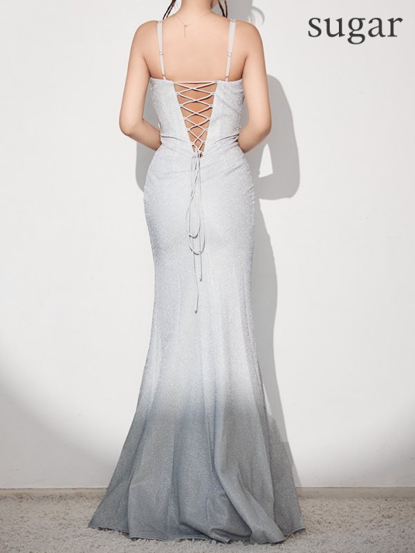 シルバー　モデル：如月れい　身長：156cm　着用サイズ：Sサイズ