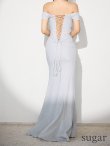 シルバー モデル：如月れい　身長：156cm　着用サイズ：Sサイズ