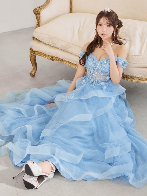 ブルー　モデル：三上悠亜　身長：159cm　着用サイズ：Sサイズ