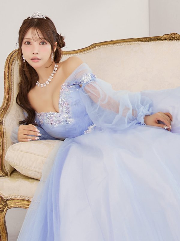 ブルーラベンダー　モデル：三上悠亜　身長：159cm　着用サイズ：Sサイズ