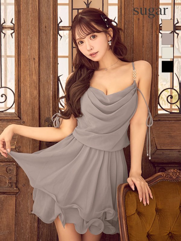 グレージュ　モデル：三上悠亜　身長：159cm　着用サイズ：Sサイズ