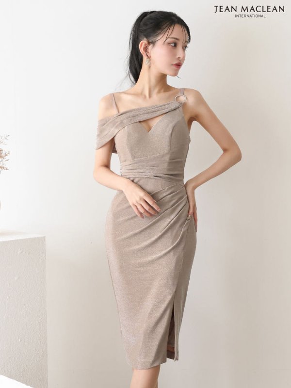 ブロンズ モデル：まおちゃる　身長：158cm　着用サイズ：Sサイズ