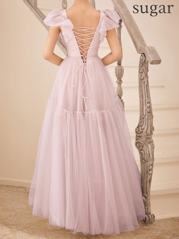 グレイッシュピンク モデル：三上悠亜　身長：159cm　着用サイズ：Sサイズ