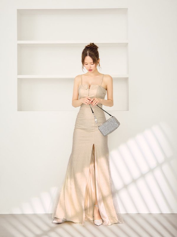 シャンパン モデル：ゆめ　身長：160cm　着用サイズ：Sサイズ