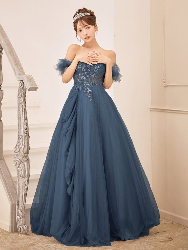 ダスティーブルー　モデル：三上悠亜　身長：159cm　着用サイズ：Sサイズ