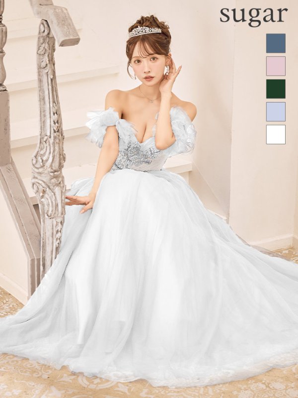 ホワイト　モデル：三上悠亜　身長：159cm　着用サイズ：Sサイズ