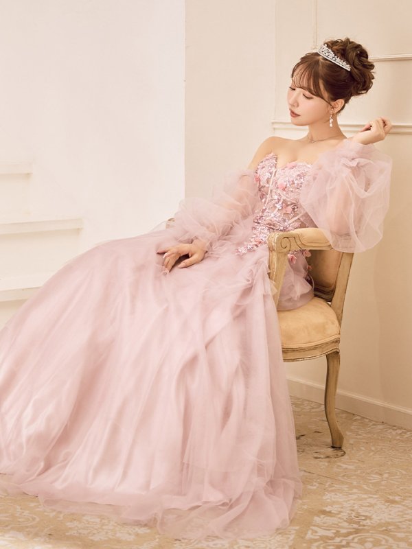 グレージュピンク　モデル：三上悠亜　身長：160cm　着用サイズ：Mサイズ