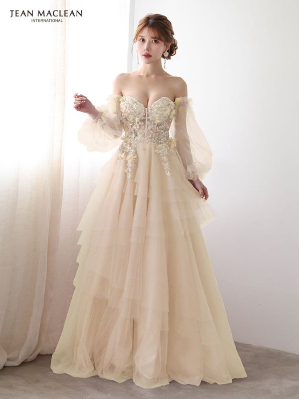 シャンパン　モデル：ゆめ　身長：160cm　着用サイズ：Mサイズ