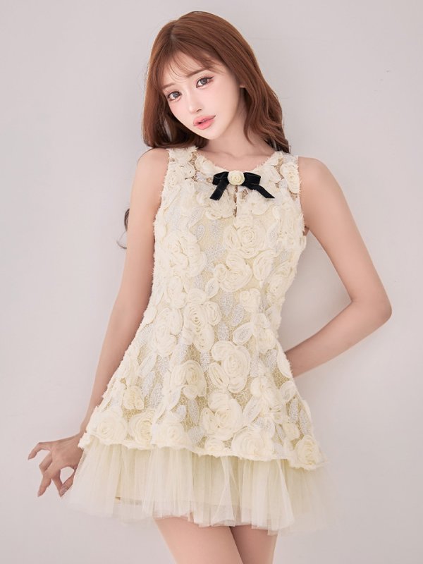 バニラ モデル：明日花キララ　身長：164cm　着用サイズ：Sサイズ