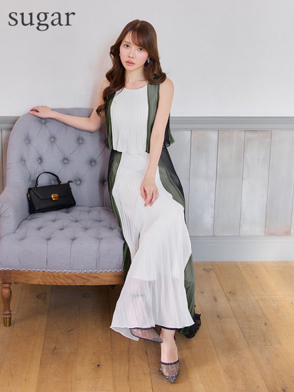 ホワイトxブラック モデル:ゆめ 身長:160cm 着用サイズ:Sサイズ