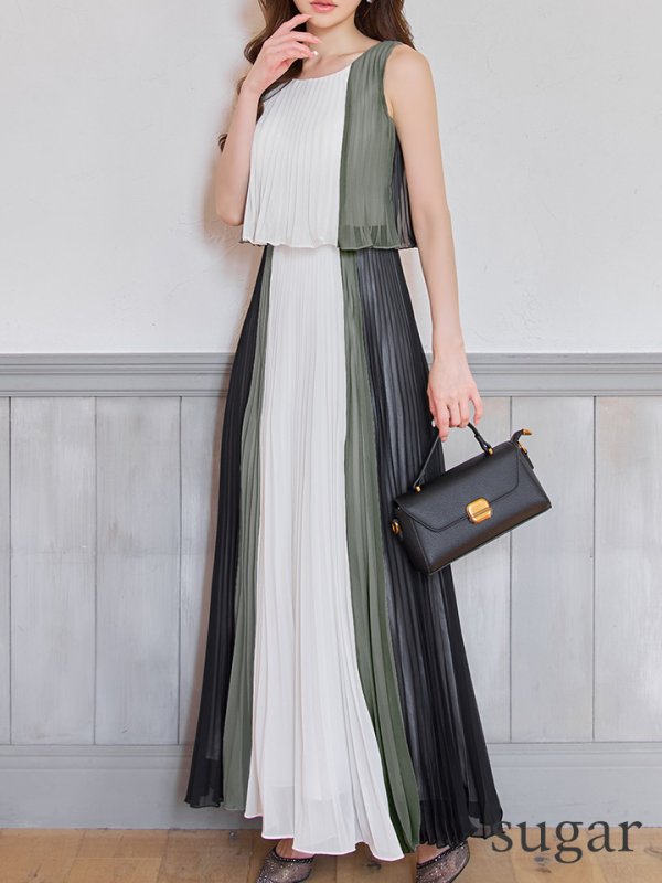 ホワイトxブラック モデル:ゆめ 身長:160cm 着用サイズ:Sサイズ