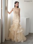 シャンパン　モデル：まおちゃる　身長：158cm　着用サイズ：Mサイズ