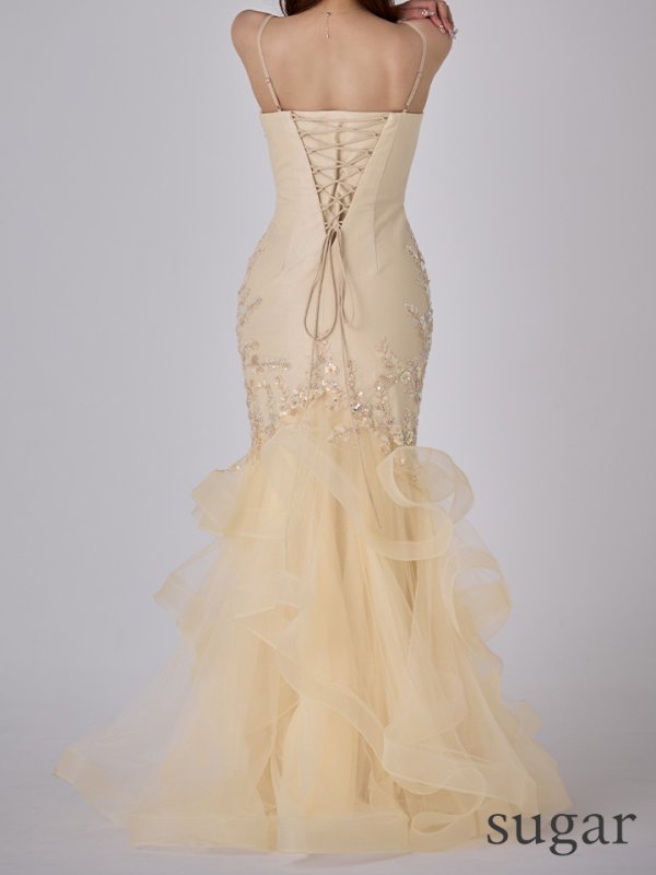 シャンパン　モデル：真優川咲　身長：158cm:Sサイズ