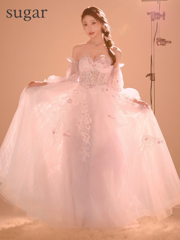 ピンク モデル:明日花キララ 身長:162cm 着用サイズ:Sサイズ