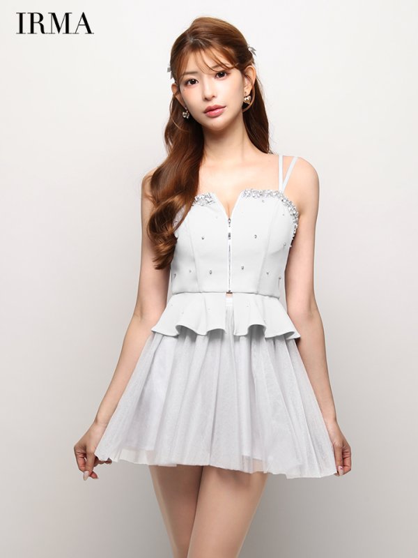 ホワイト　モデル：あみ　身長：163cm　着用サイズ：Sサイズ