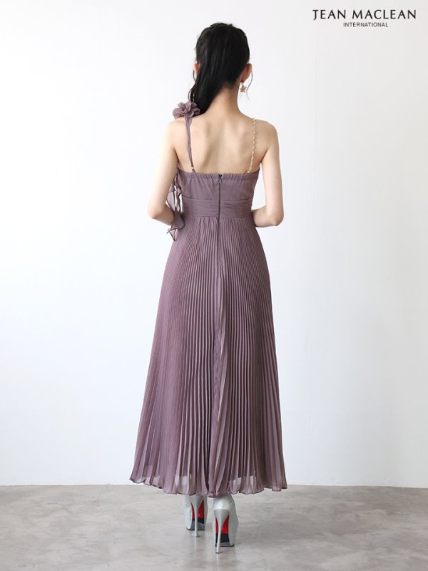 アースモーヴ　モデル：まおちゃる　身長：158cm　着用サイズ：Sサイズ