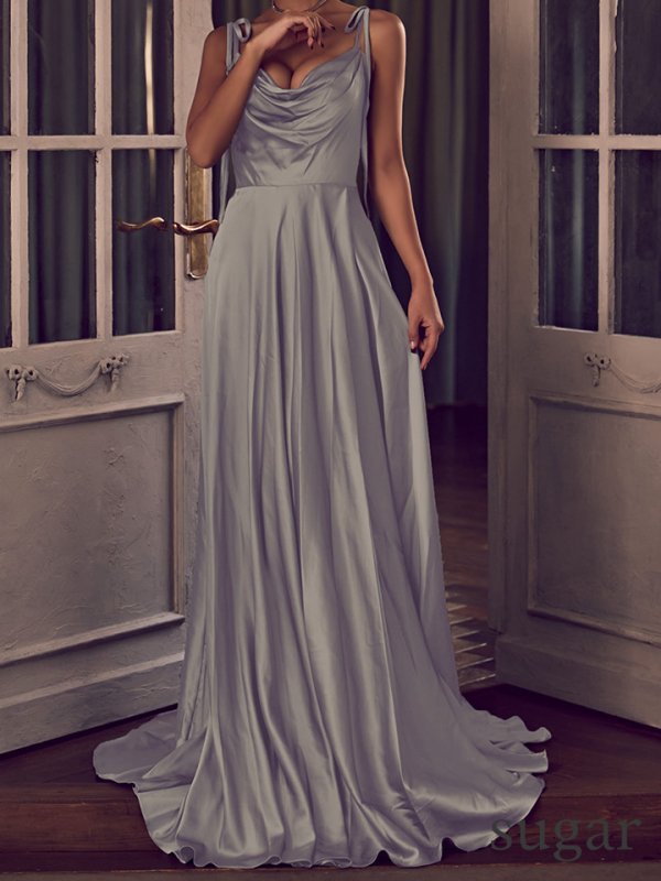 グレー　モデル：カレン　身長：165cm　着用サイズ：Sサイズ