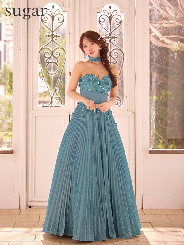 ティールグリーン モデル：三上悠亜　身長：159cm　着用サイズ：Sサイズ