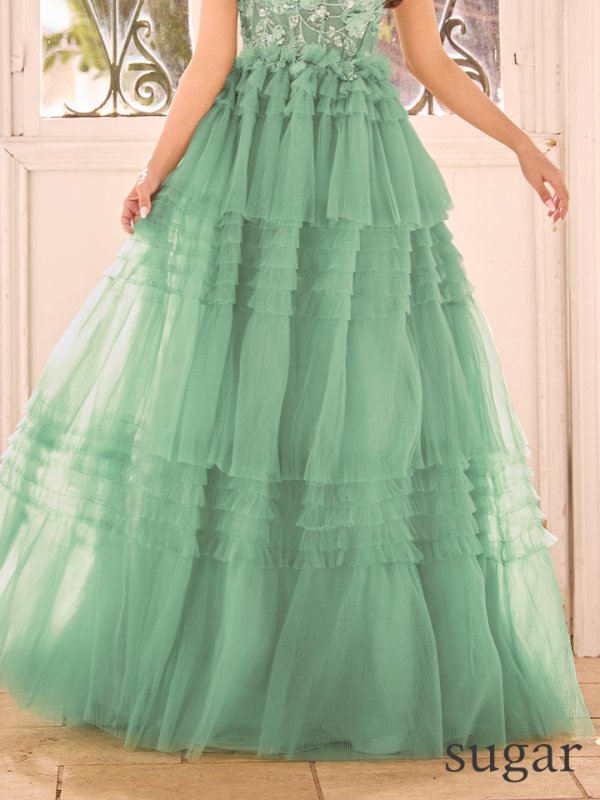 グリーン　モデル：三上悠亜　身長：159cm　着用サイズ：Sサイズ