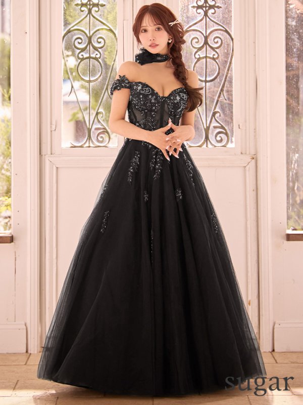 ブラック　モデル：三上悠亜　身長：159cm　着用サイズ：Sサイズ