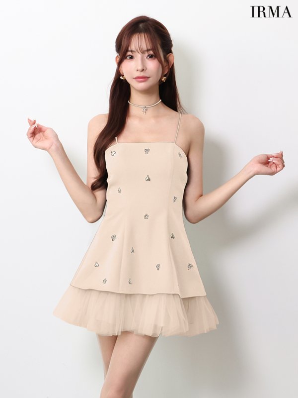 ベージュ　モデル：あみ　身長：163cm　着用サイズ：Sサイズ