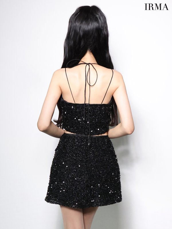 ブラック モデル：まおちゃる　身長：158cm　着用サイズ：Sサイズ