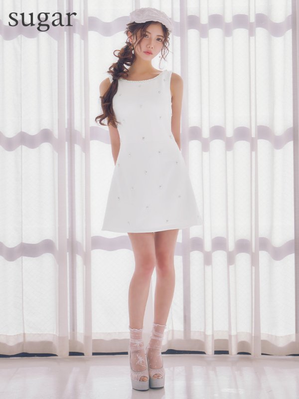 ホワイト　モデル：せいは　身長：160cm　着用サイズ：Sサイズ