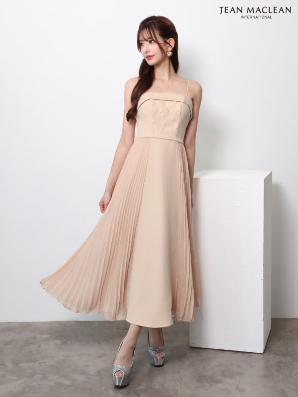 ベージュ　モデル：あみ　身長：163cm　着用サイズ：Sサイズ