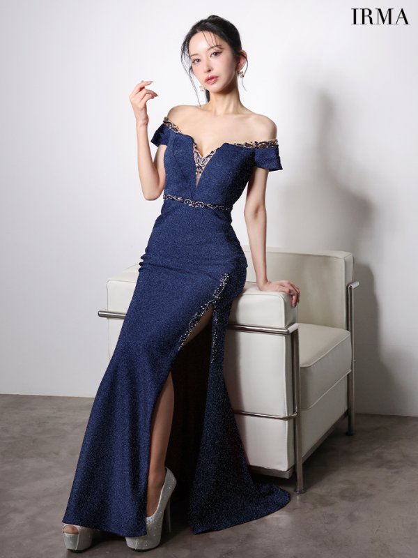 ダークブルー モデル：まおちゃる　身長：158cm　着用サイズ：Mサイズ