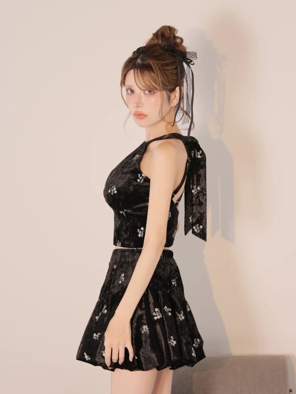 ブラック　モデル：まりん　身長：164cm　着用サイズ：Sサイズ