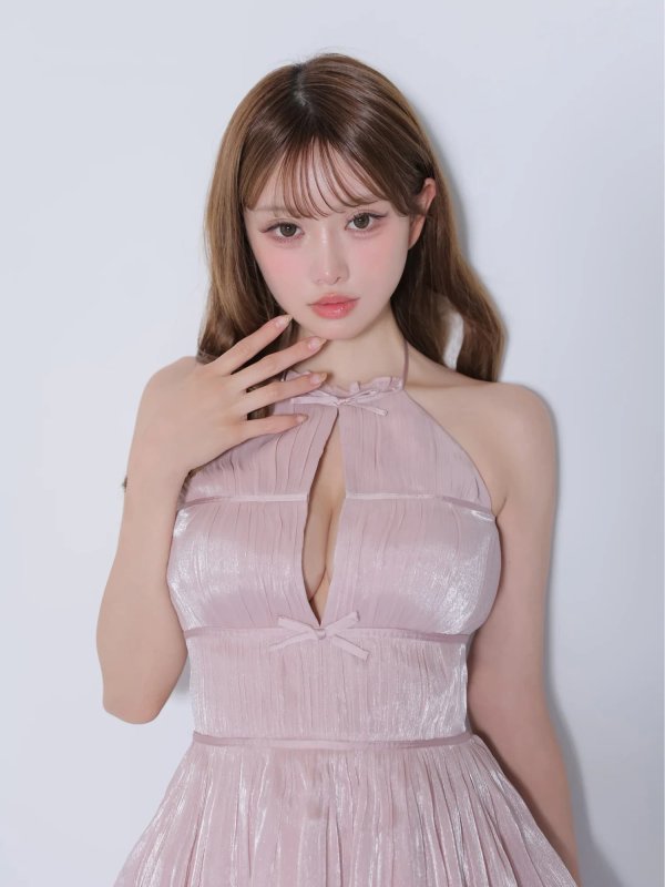 ピンク　モデル：いおり　身長：161cm　着用サイズ：Sサイズ