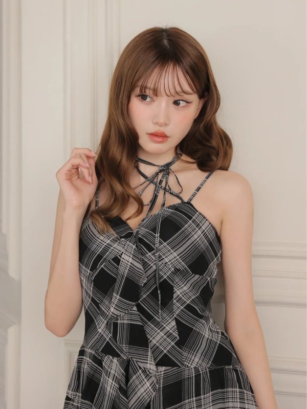 ブラック　モデル：いおり　身長：161cm　着用サイズ：Sサイズ