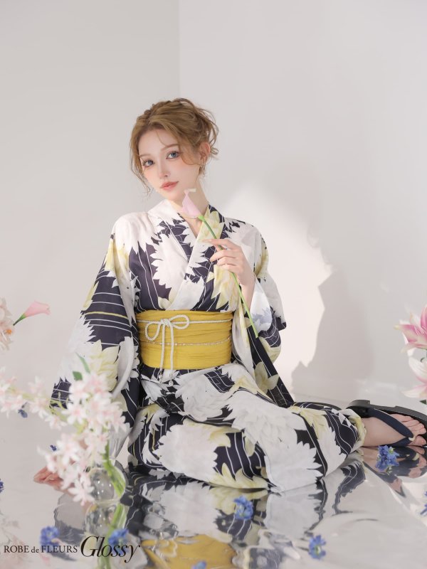 ネイビー　モデル：しおん　身長：158cm　着用サイズ：Fサイズ