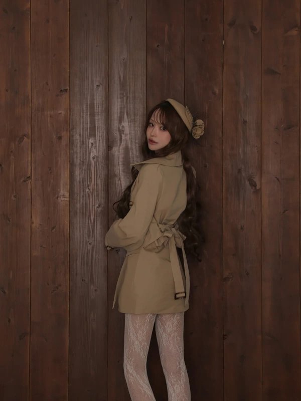 ベージュ　モデル：れみれみ　身長：163cm　着用サイズ：Fサイズ
