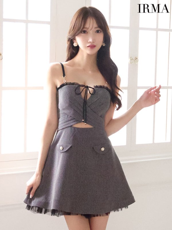 ブラック  モデル:七瀬みほ 身長:162cm 着用サイズ:Sサイズ