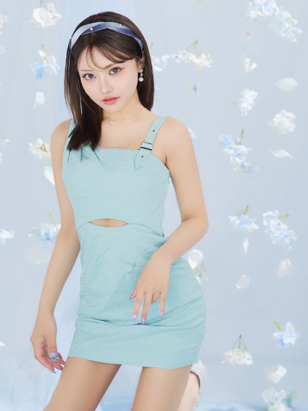 ミント モデル：如月れい　身長：156cm　着用サイズ：Sサイズ