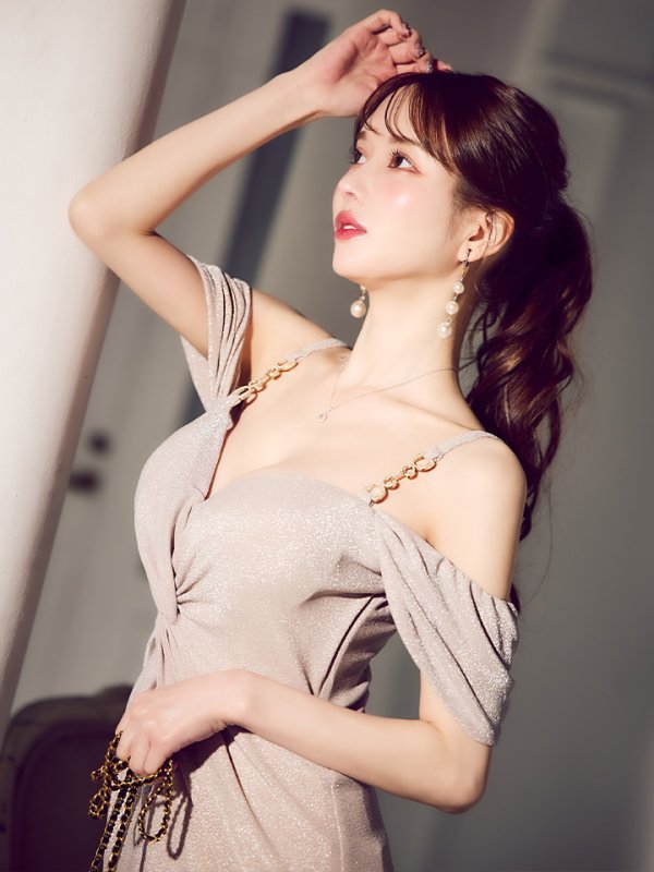 シャンパンローズ モデル:ゆめ 身長:160cm 着用サイズ:Sサイズ