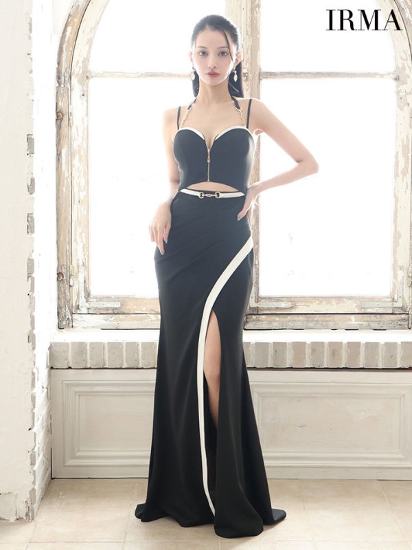 ブラック モデル:まおちゃる 身長:158cm 着用サイズ:Mサイズ