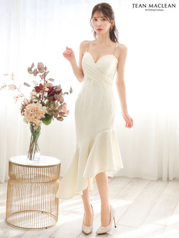 ホワイト モデル:ゆめ 身長:160cm 着用サイズ:Sサイズ