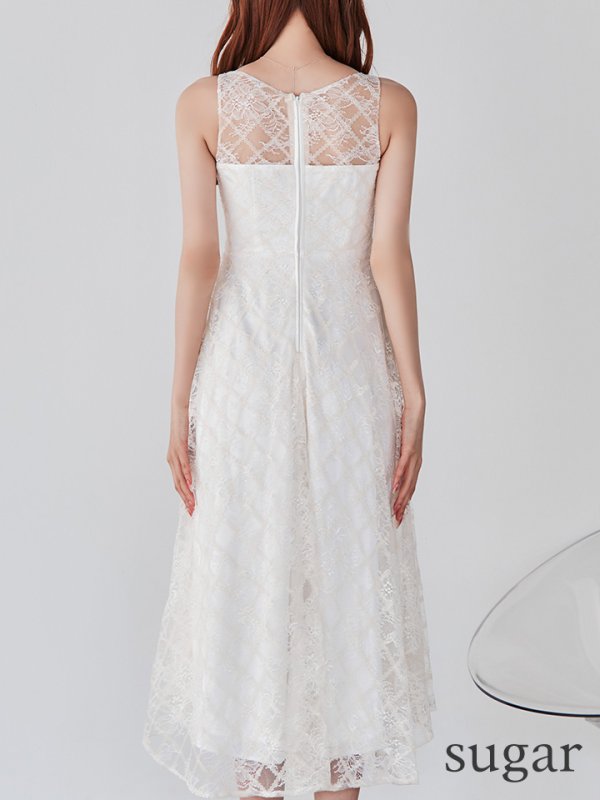 ホワイト　モデル：あすか　身長：170cm　着用サイズ：Sサイズ