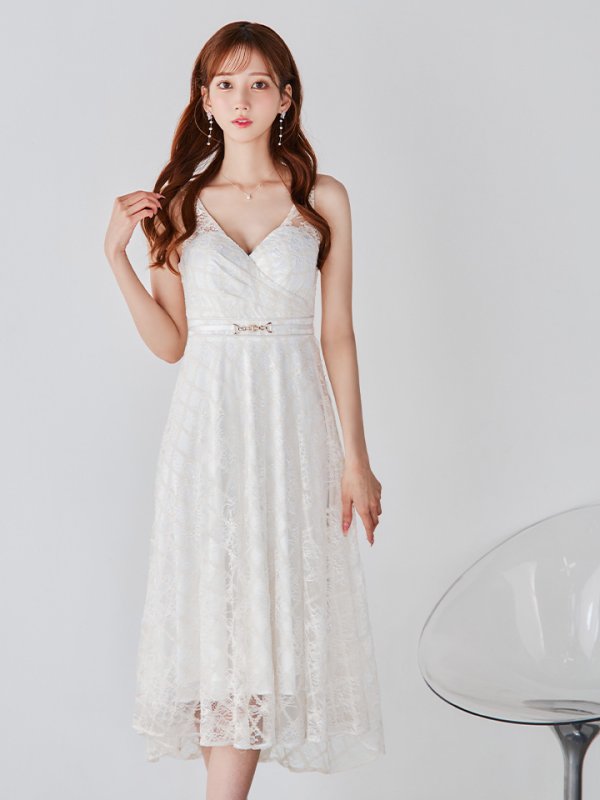 ホワイト　モデル：あすか　身長：170cm　着用サイズ：Sサイズ