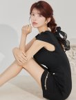 ブラック　モデル：まりん　身長：164cm　着用サイズ：Sサイズ