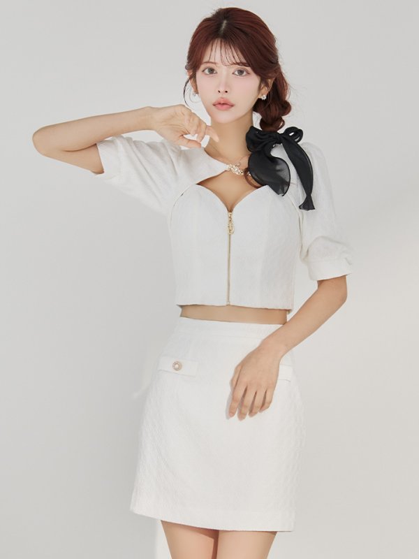 ホワイト　モデル：まりん　身長：164cm　着用サイズ：Sサイズ