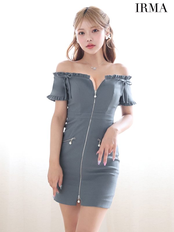 グレー モデル：如月れい　身長：156cm　着用サイズ：Sサイズ