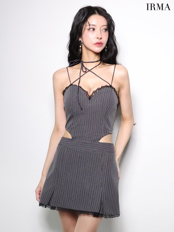 グレーストライプ　モデル：まおちゃる　身長：158cm　着用サイズ：Sサイズ