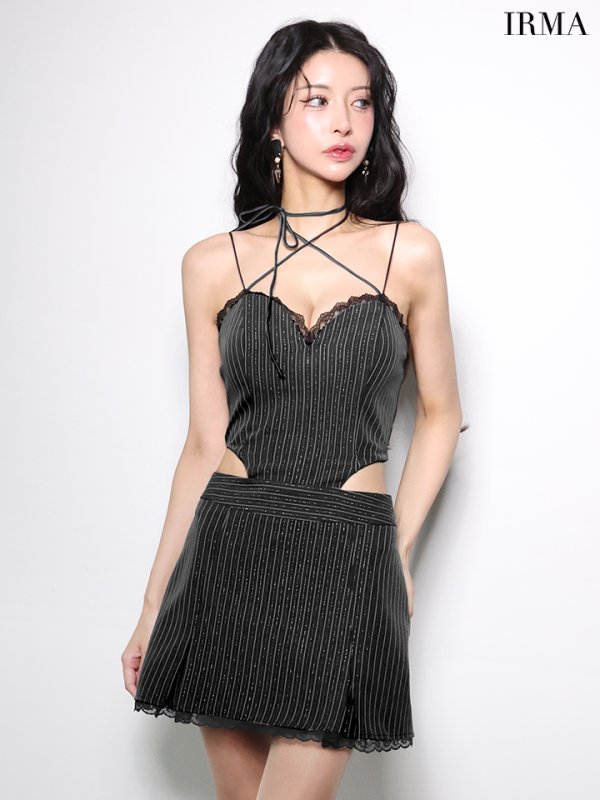 ブラックストライプ　モデル：まおちゃる　身長：158cm　着用サイズ：Sサイズ