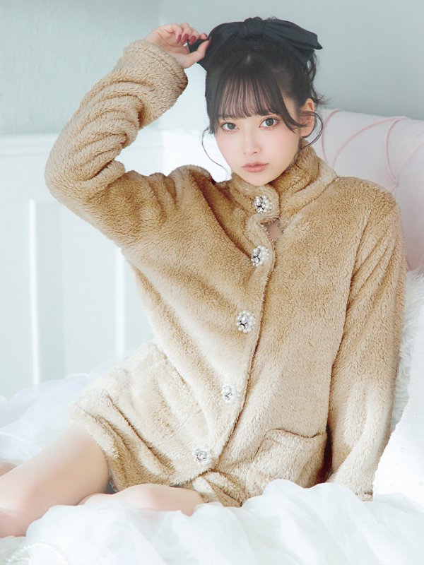 画像2: 【小物SALE】【ルームウェア】もこもこ/ パールボタン/ ハイネック/ 長袖/ ポケット付き/ パンツ/ セットアップ/ ルームウエア[HC02] (2)