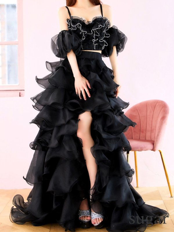 ブラック モデル:まりん 身長:164cm 着用サイズ:8号(Sサイズ)